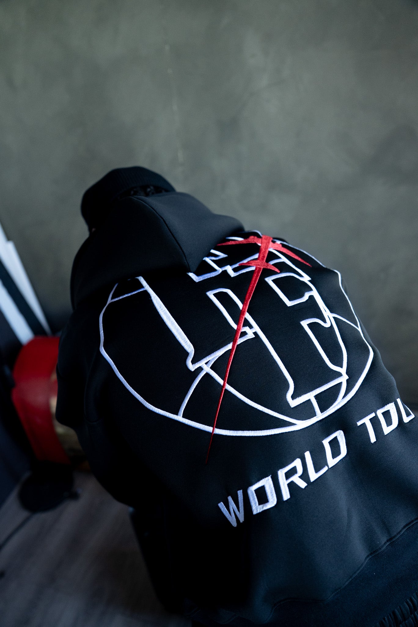 WORLD TOUR SWEATSUIT BLACK