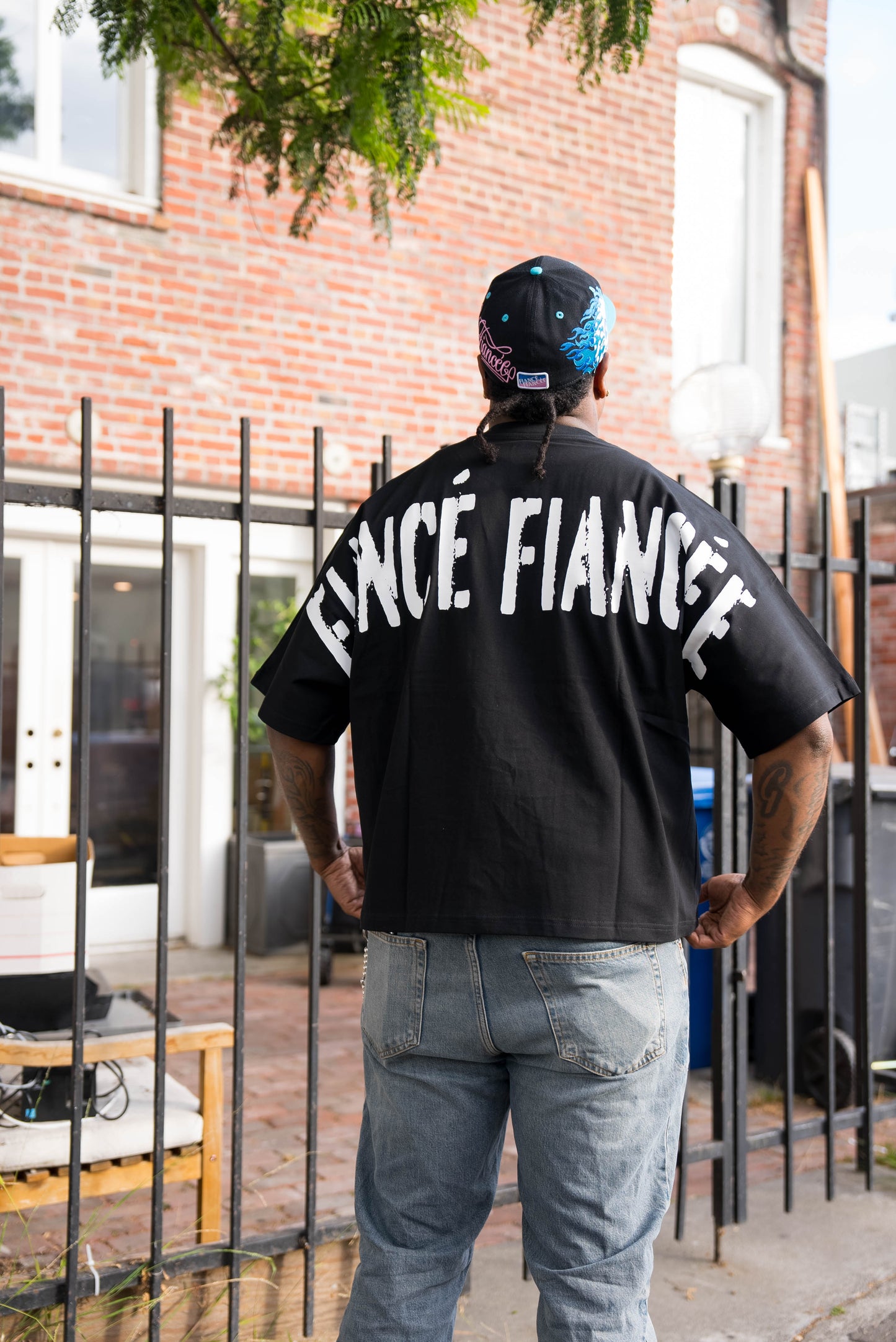 SKI MASK CROPPED TEE