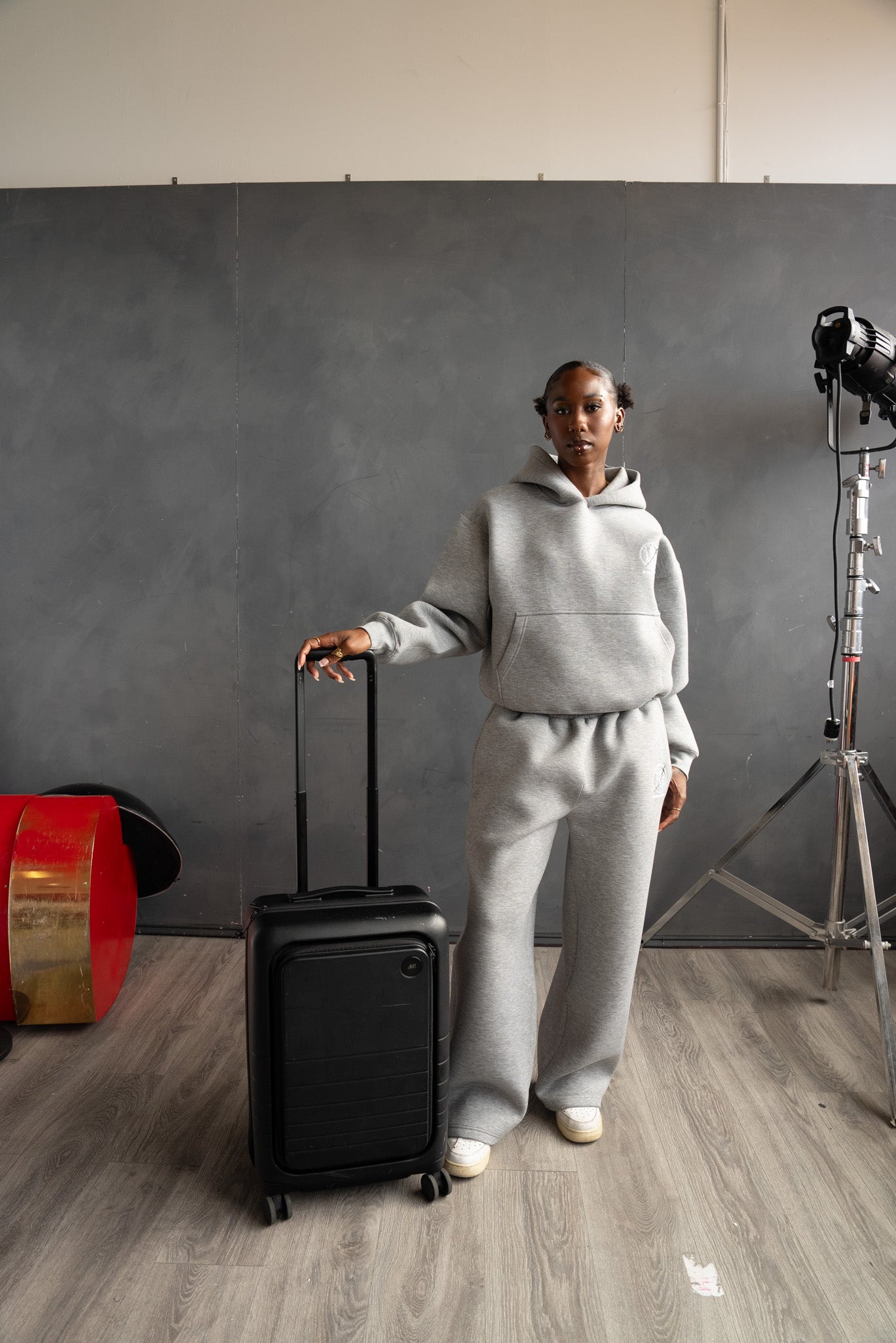 WORLD TOUR SWEATSUIT GREY