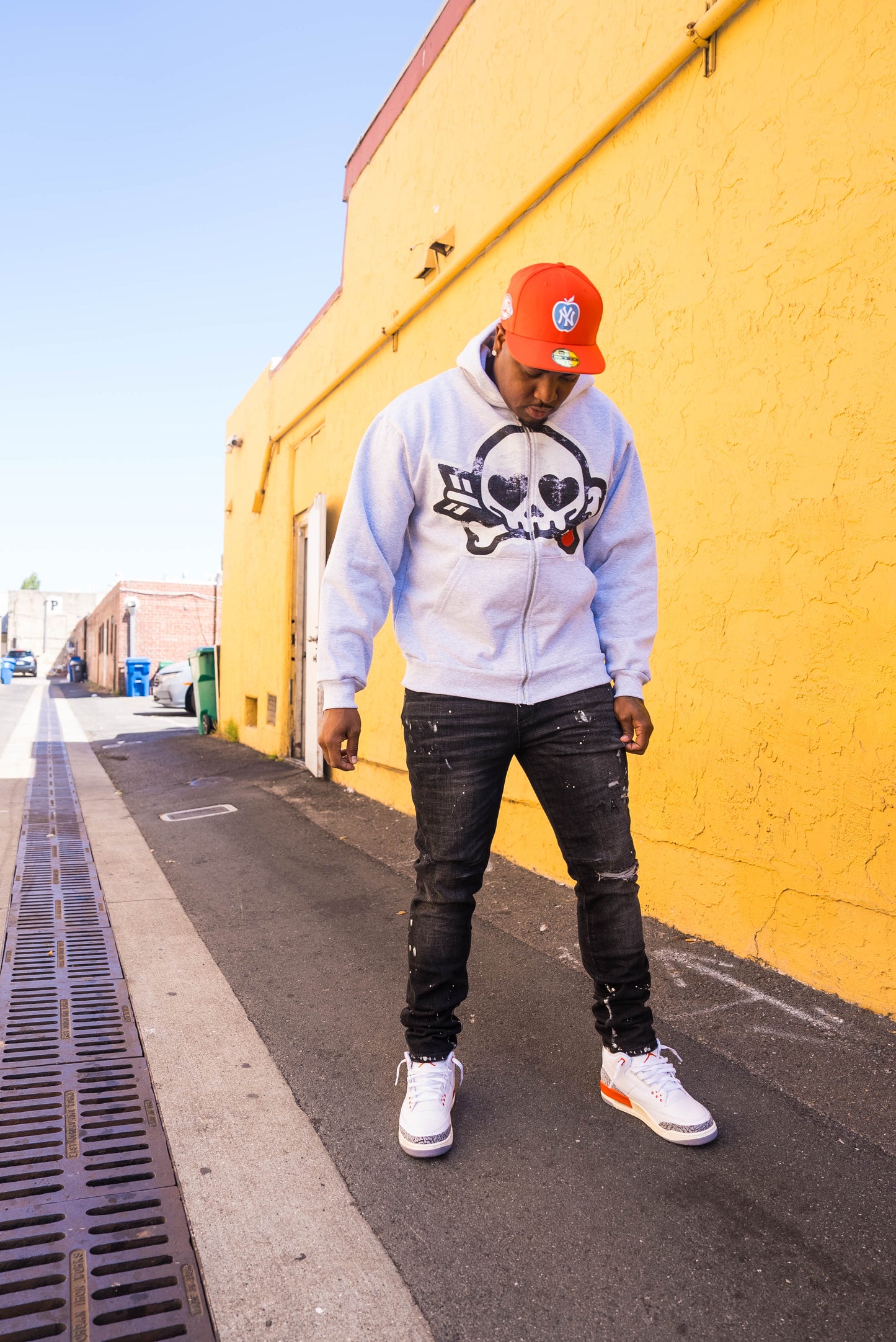 SKULL HEART ZIP HOODIE