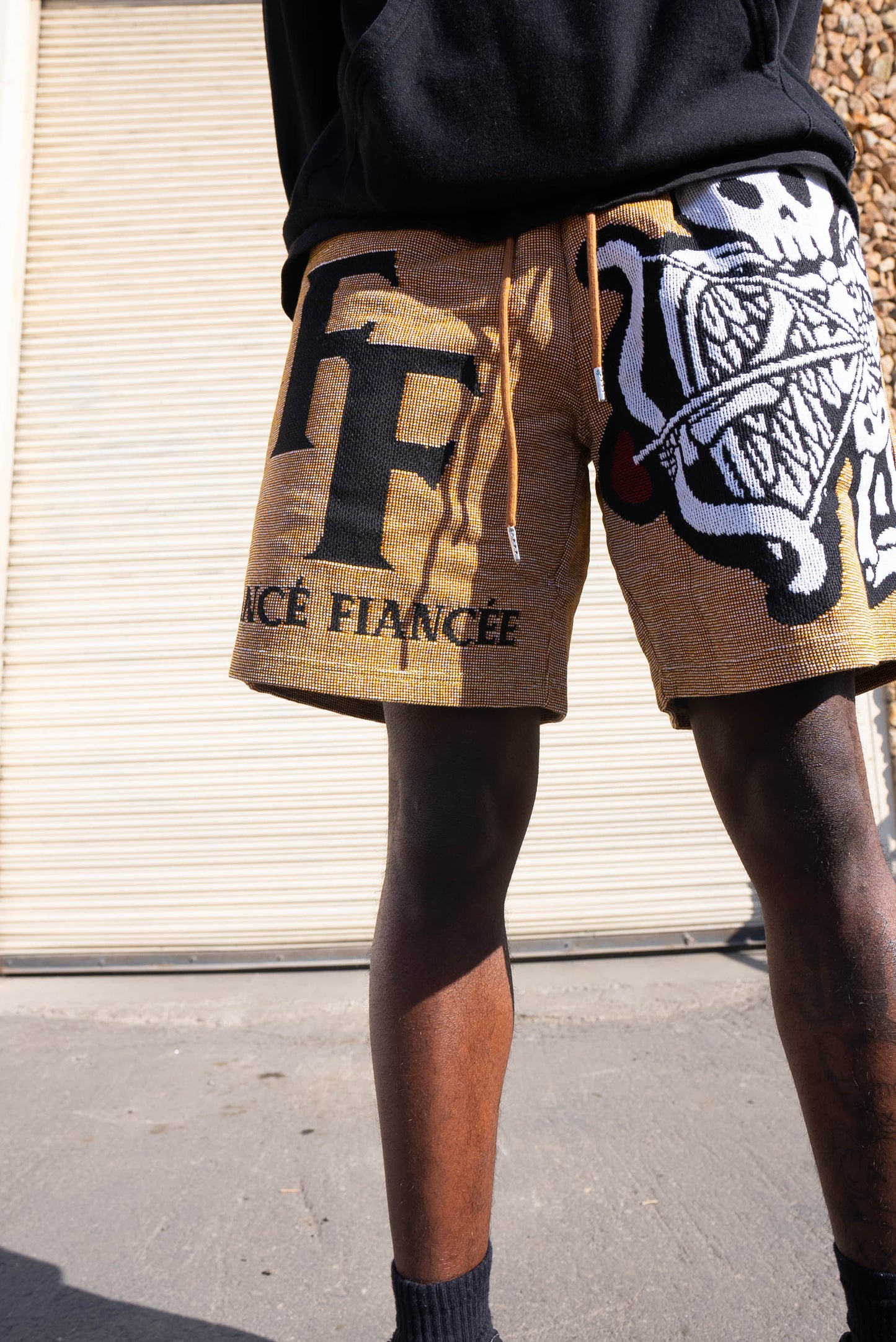CUPID TAPESTRY SHORTS