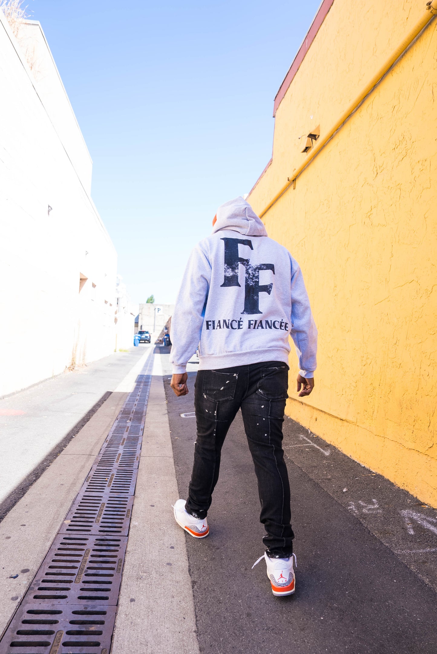 SKULL HEART ZIP HOODIE