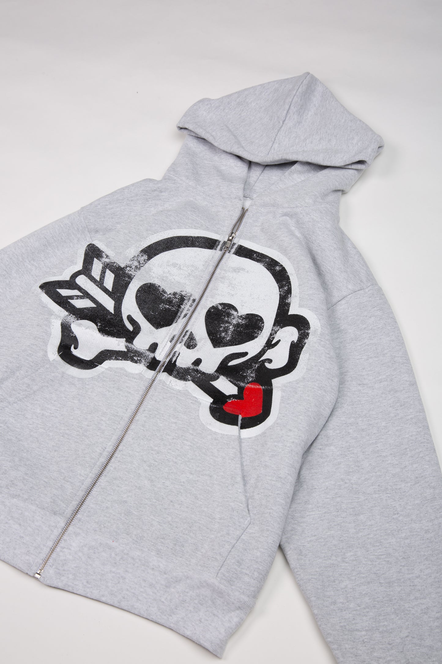 SKULL HEART ZIP HOODIE